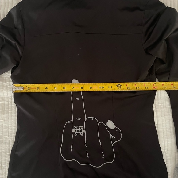 Hubs & Hers Give ‘em the Finger Vintage Button Down - Picture 4 of 6